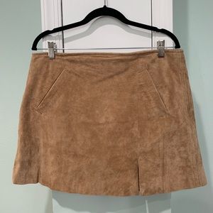 Blank NYC Tan Suede Mini Skirt with Pockets